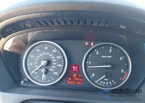 2011 BMW X5 xDrive35D z USA, uszkodzony, nr VIN 5UXZW0C56BL371189